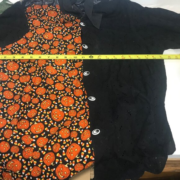 Halloween Pumpkin, Candy Corn, Bats Button-Up Shirt Handmade Size L - Picture 6 of 9